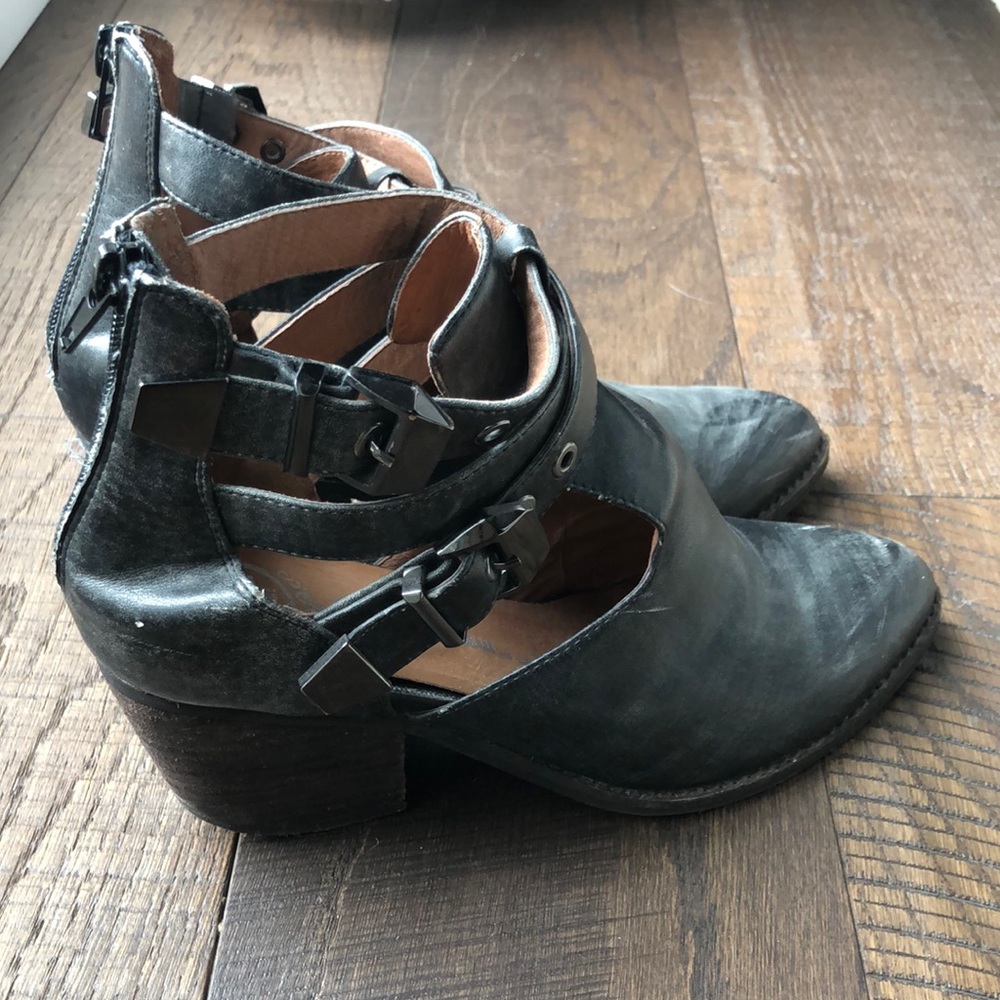 Jeffrey Campbell Everwell Booties